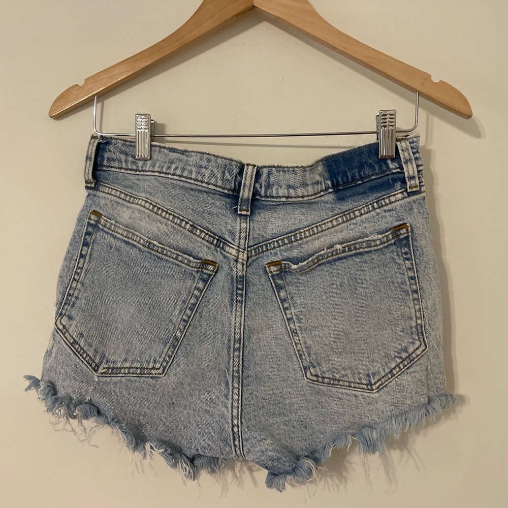 Abercrombie & Fitch The Mom Short High Rise - Picture 3 of 4